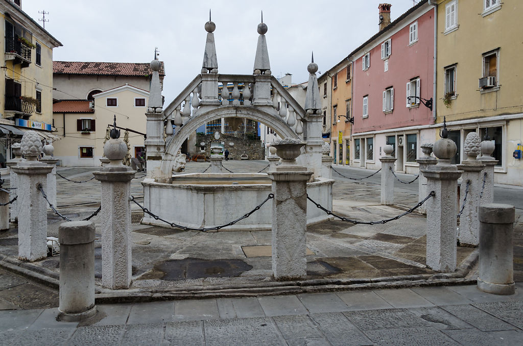 Da Ponte Brunnen Prešernov Trg