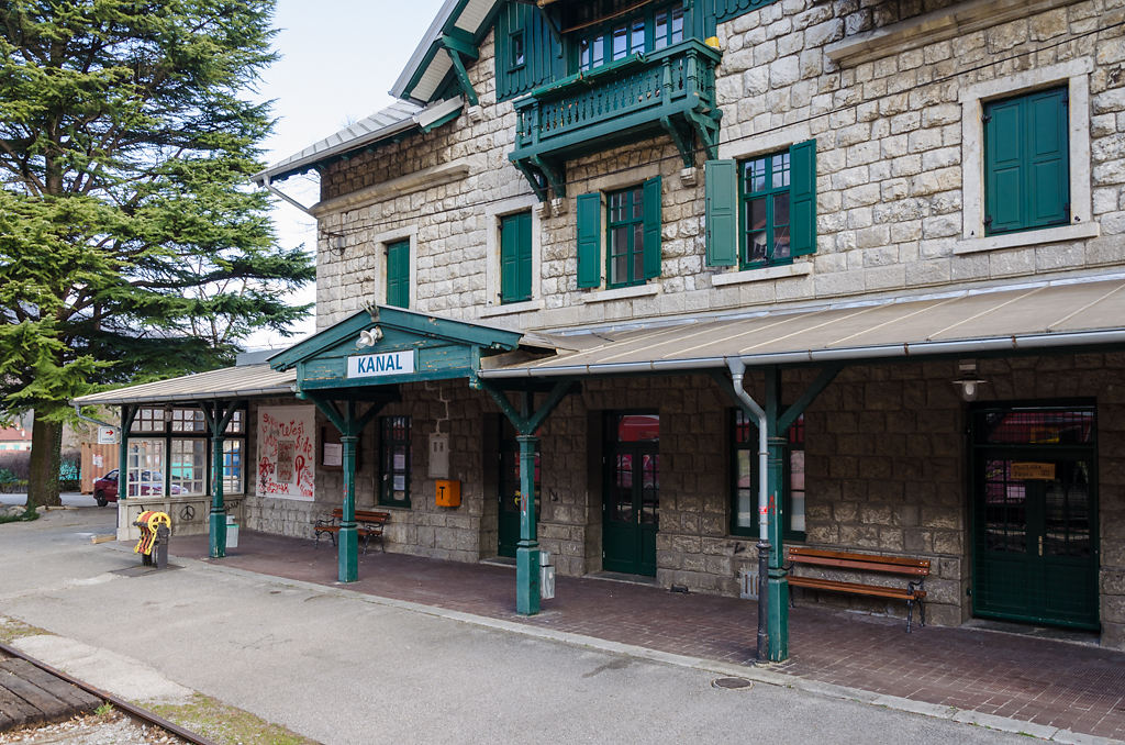 Bahnhof Kanal ob Soči