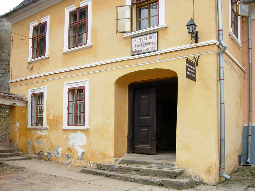 Aufgang zur Kirchenburg